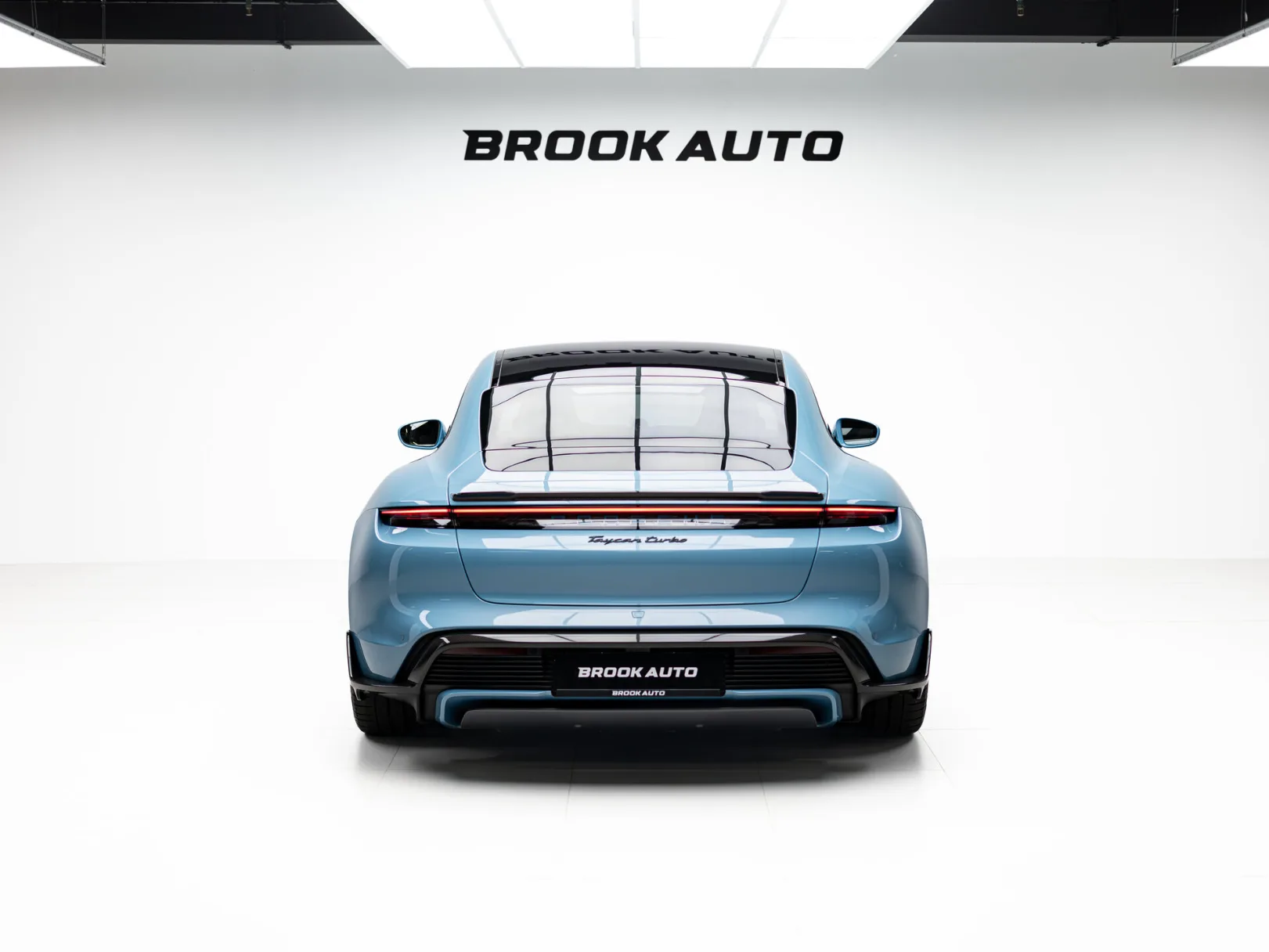 Porsche Taycan Turbo I, 2021 — экстерьер, фото 5