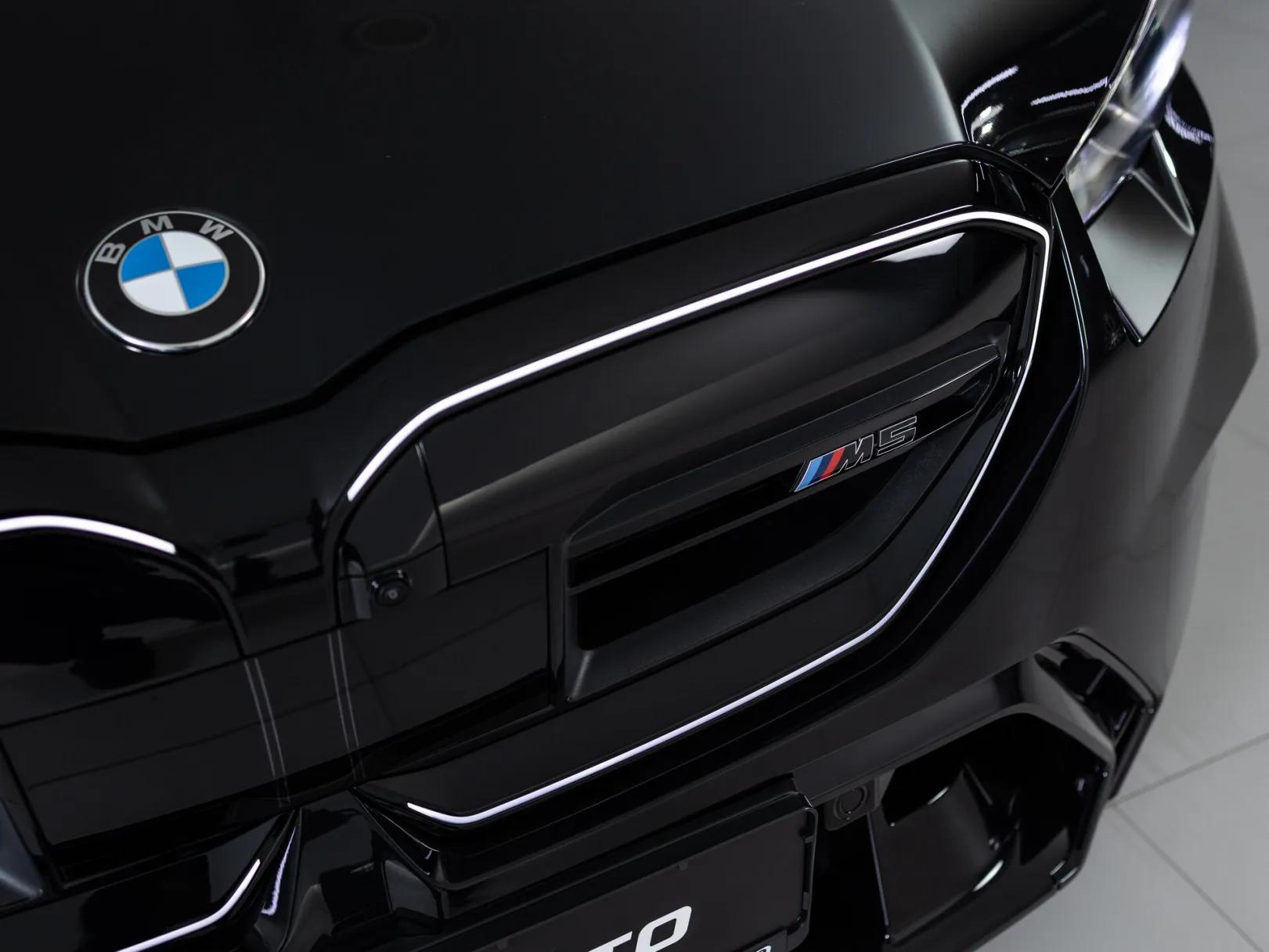 BMW M5 VII (G90), 2025 — экстерьер, фото 34