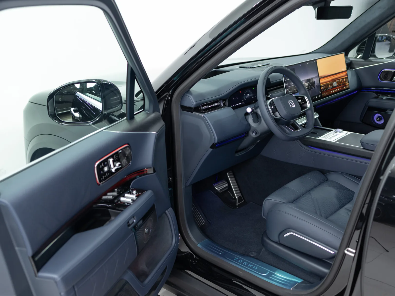 Zeekr 9X Max (6 seats) I, 2025 — экстерьер, фото 7