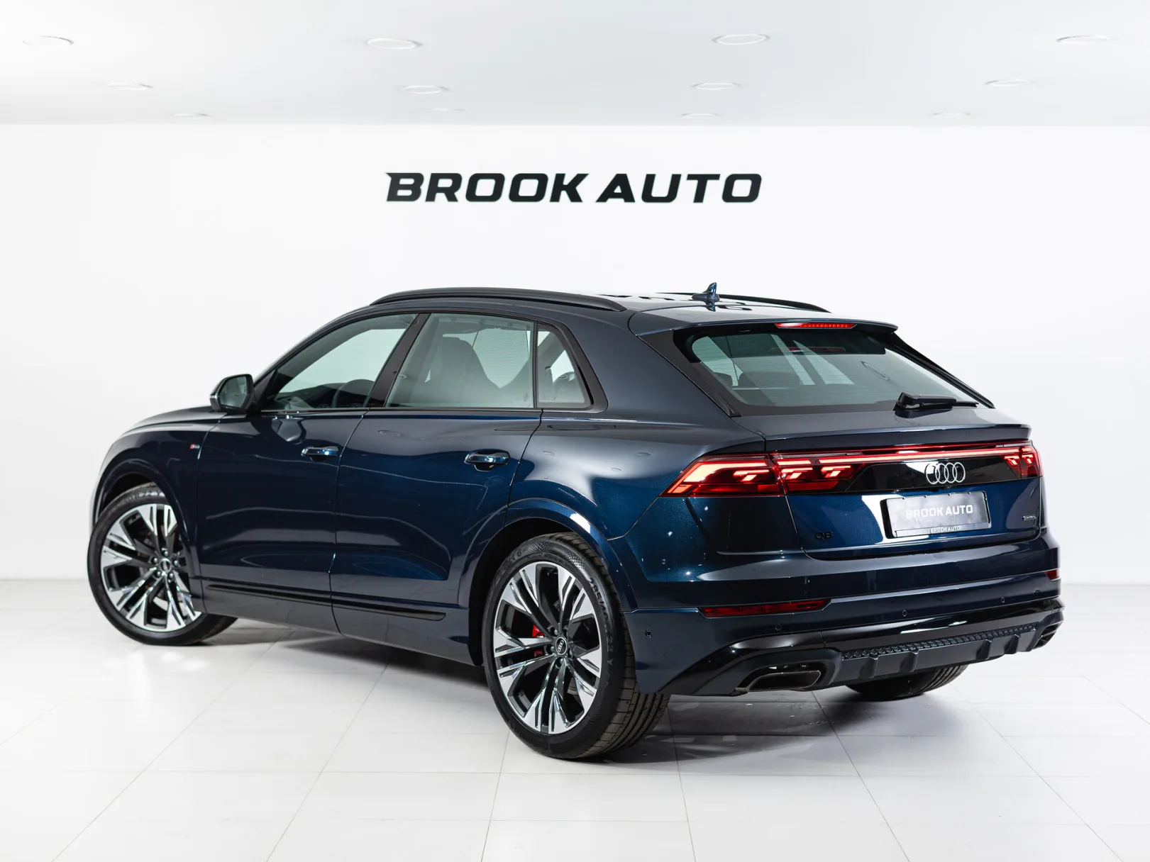 Audi Q8 55 TFSI I (4M) Рестайлинг, 2025 — экстерьер, фото 6