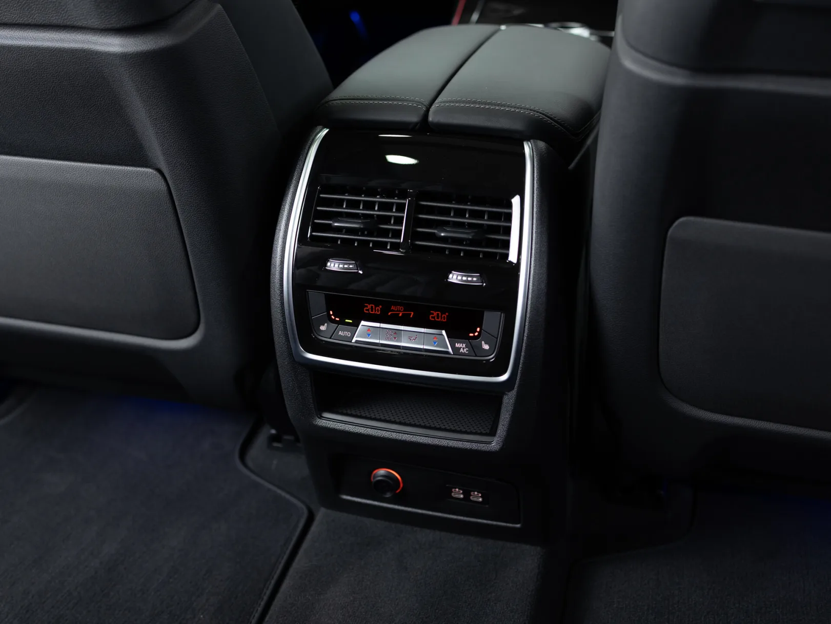 BMW X7 M60i xDrive Sport Pro I (G07) Рестайлинг, 2024 — экстерьер, фото 30