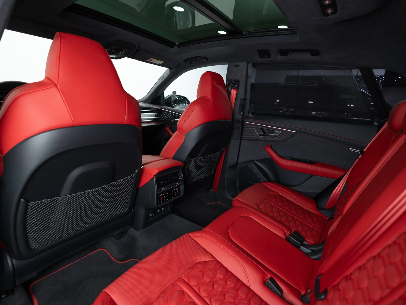 Audi RS Q8 TFSI I, 2023 — экстерьер, фото 31