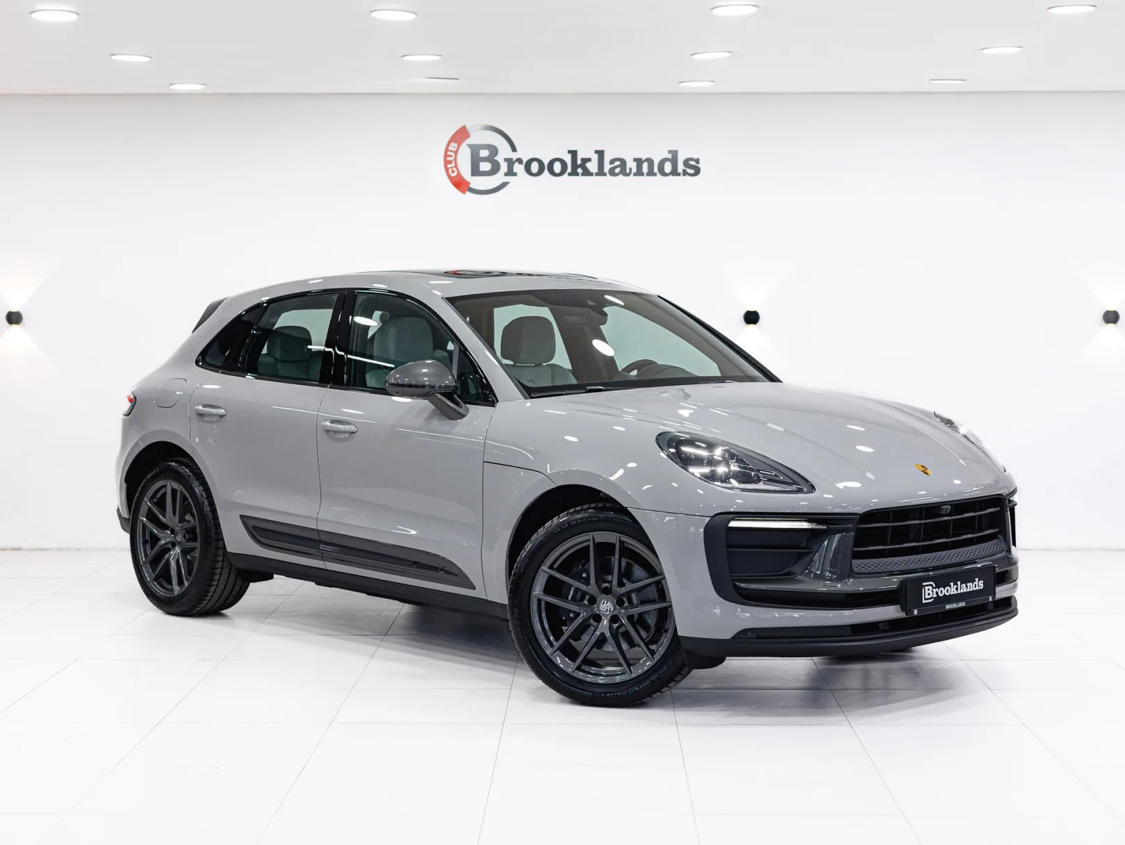 Porsche Macan T I Рестайлинг 2, 2025 — экстерьер, фото 3