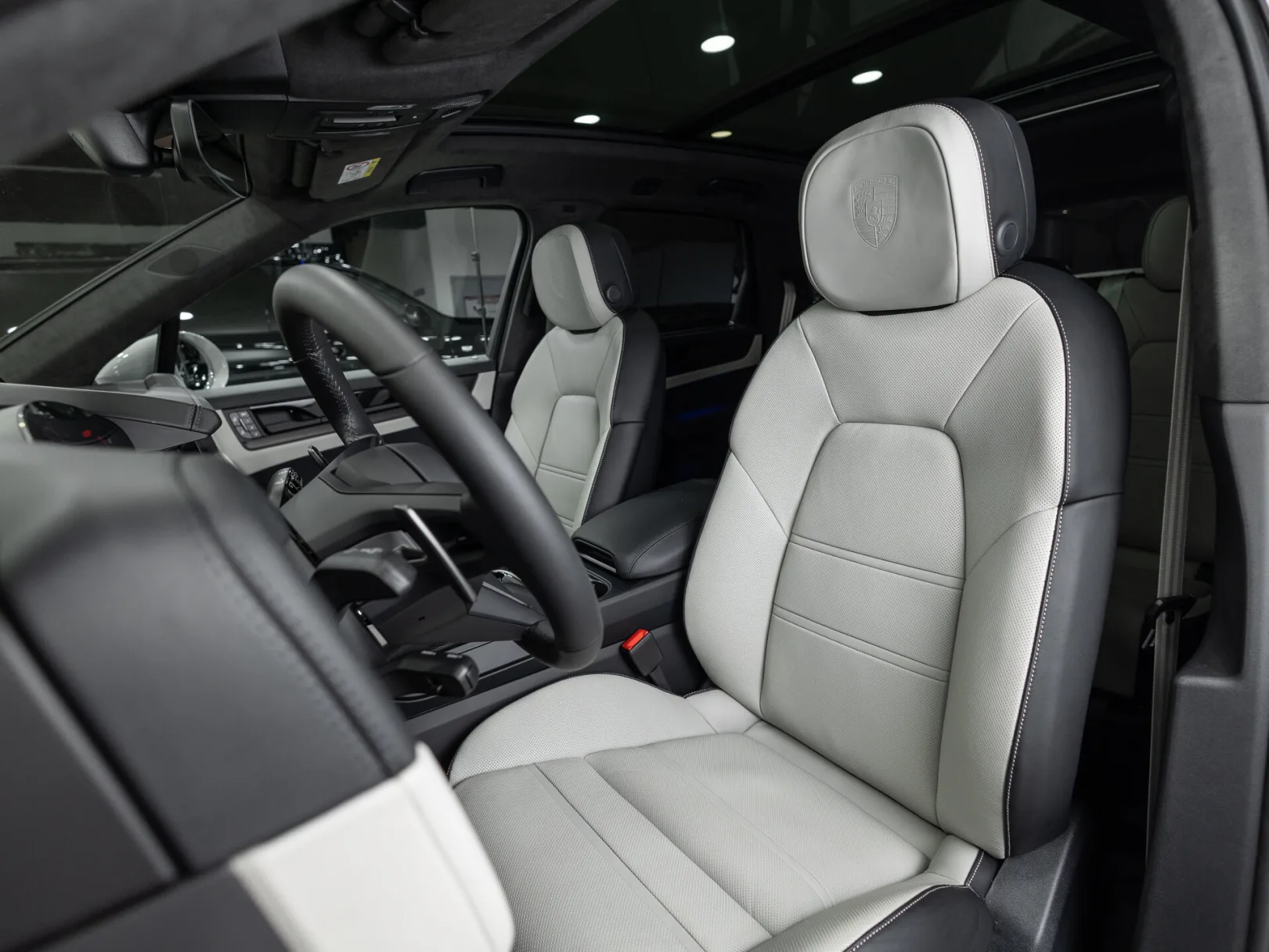 Porsche Cayenne E-Hybrid III Рестайлинг, 2026 — экстерьер, фото 11