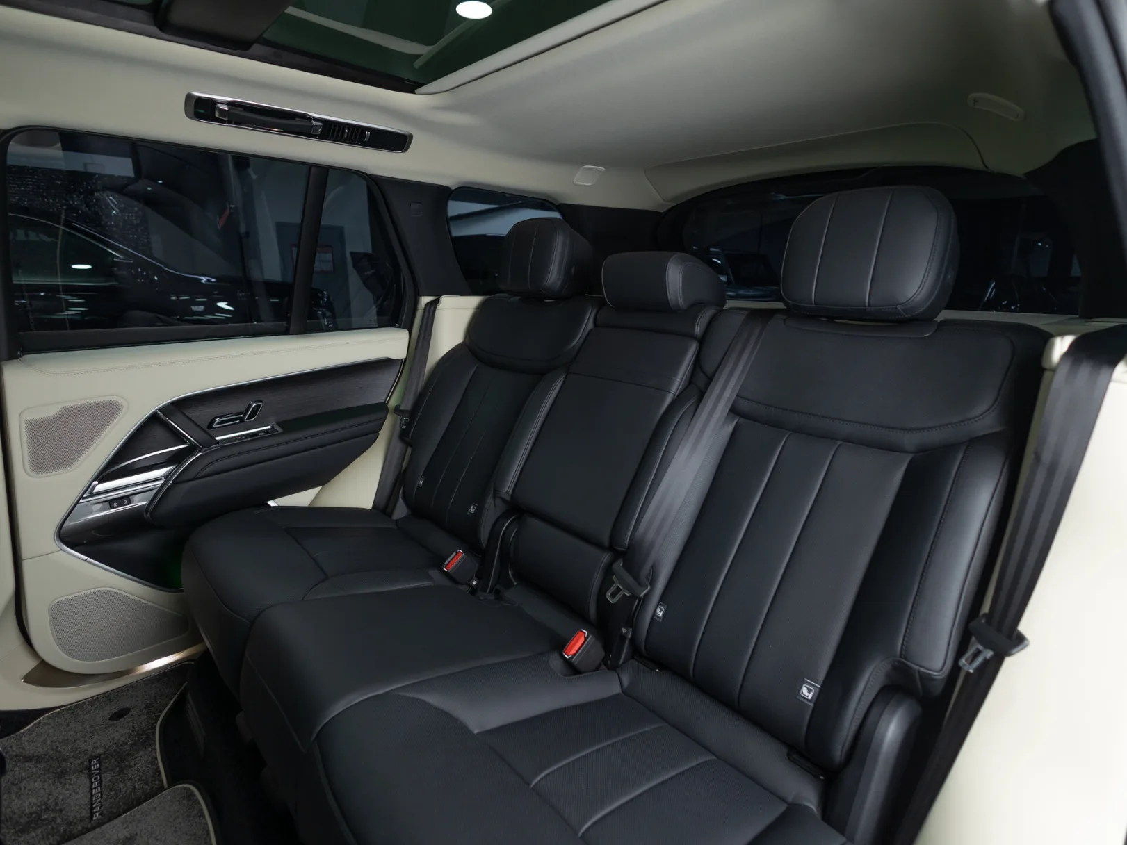 Land Rover Range Rover HSE V, 2024 — экстерьер, фото 35