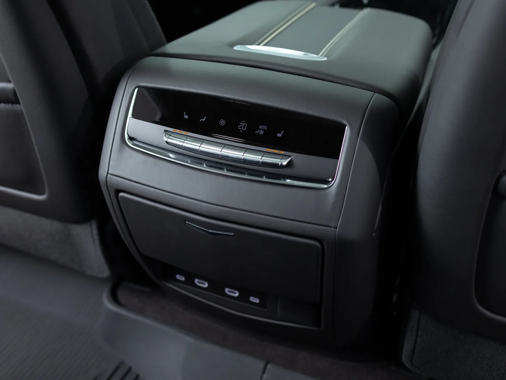 Cadillac Escalade-V V-series I, 2024 — экстерьер, фото 34