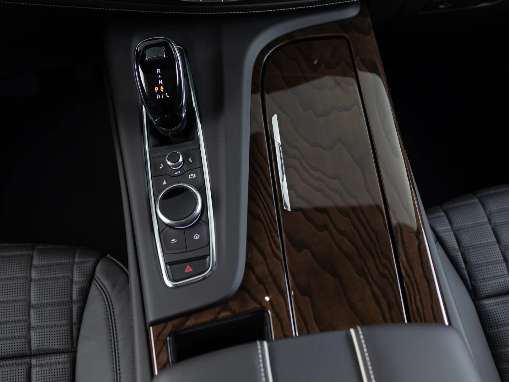 Cadillac Escalade Sport Platinum ESV V, 2024 — экстерьер, фото 24
