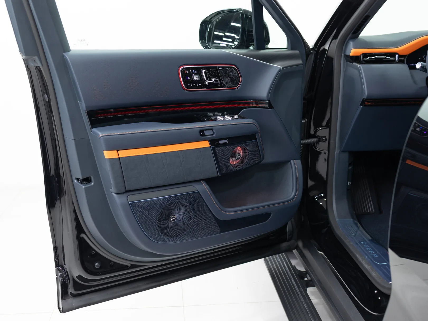 Zeekr 9X Hyper (6 seats) I, 2025 — экстерьер, фото 8