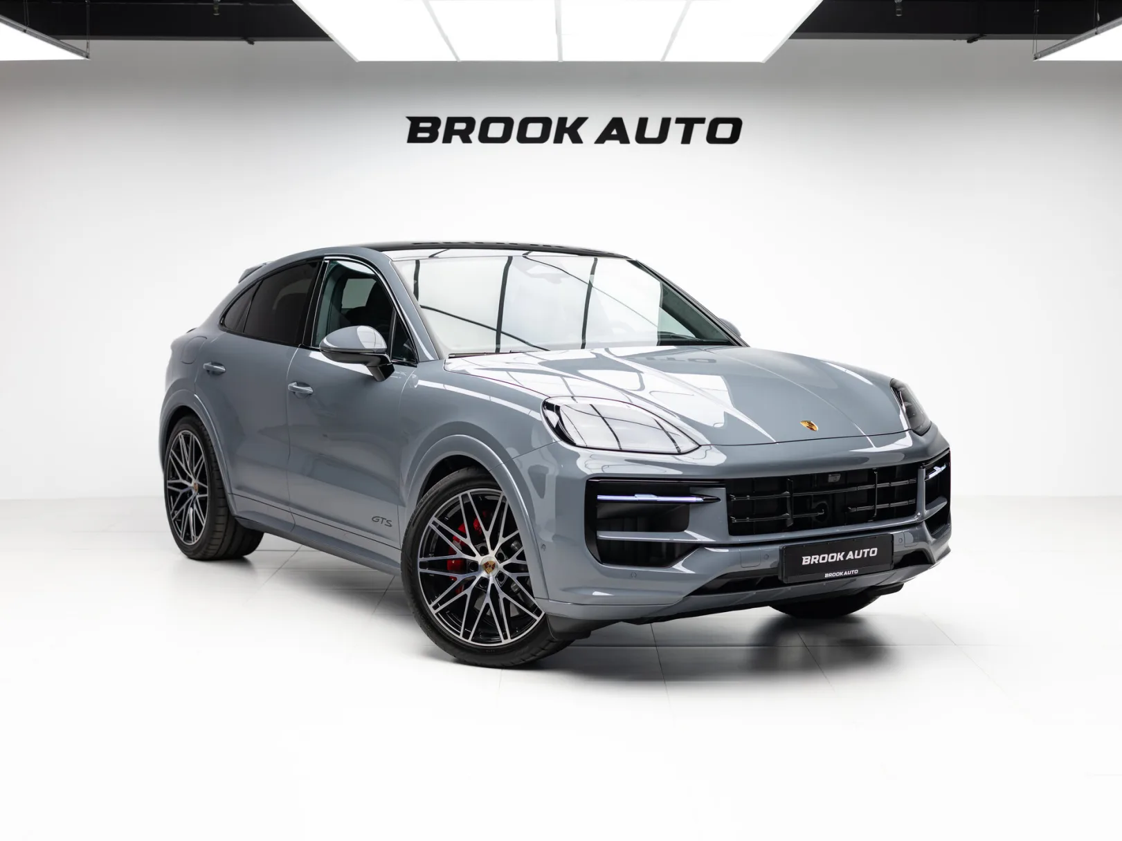 Porsche Cayenne GTS Coupé III Рестайлинг, 2026 — экстерьер, фото 3
