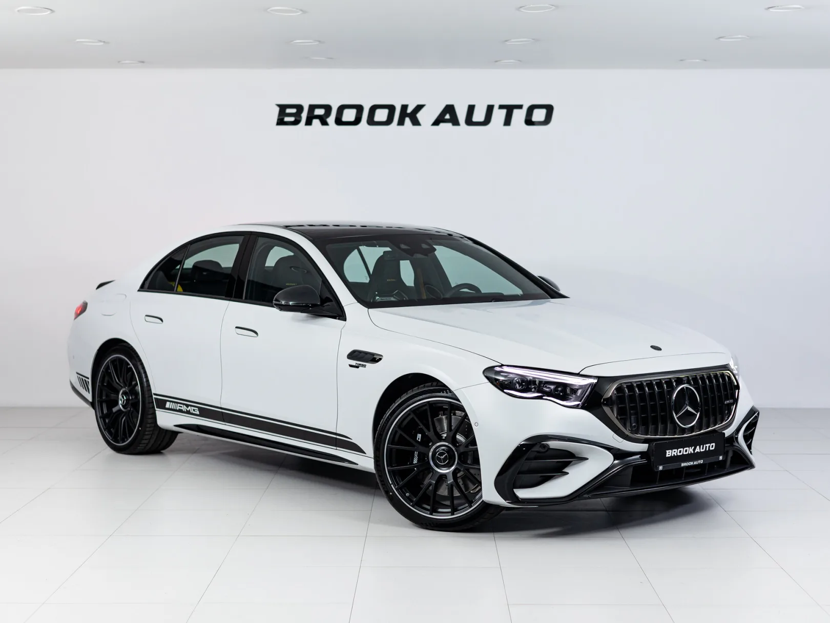 Mercedes-Benz E-Класс AMG E 53 4MATIC+ VI (W214), 2024 — экстерьер, фото 3