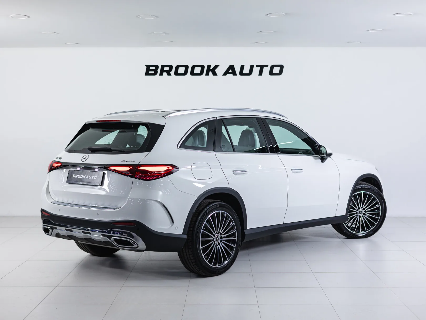 Mercedes-Benz GLC 300 4MATIC II (X254), 2025 — экстерьер, фото 4
