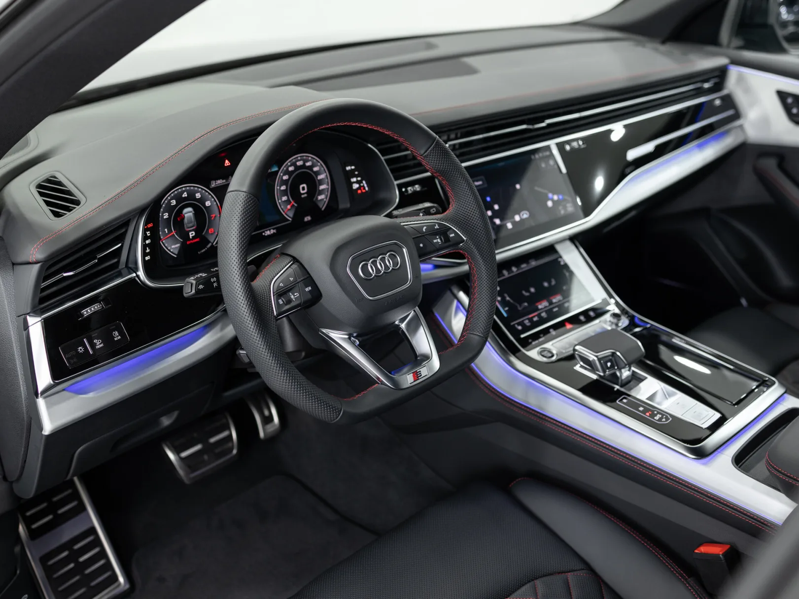 Audi Q8 55 TFSI I (4M) Рестайлинг, 2025 — экстерьер, фото 10