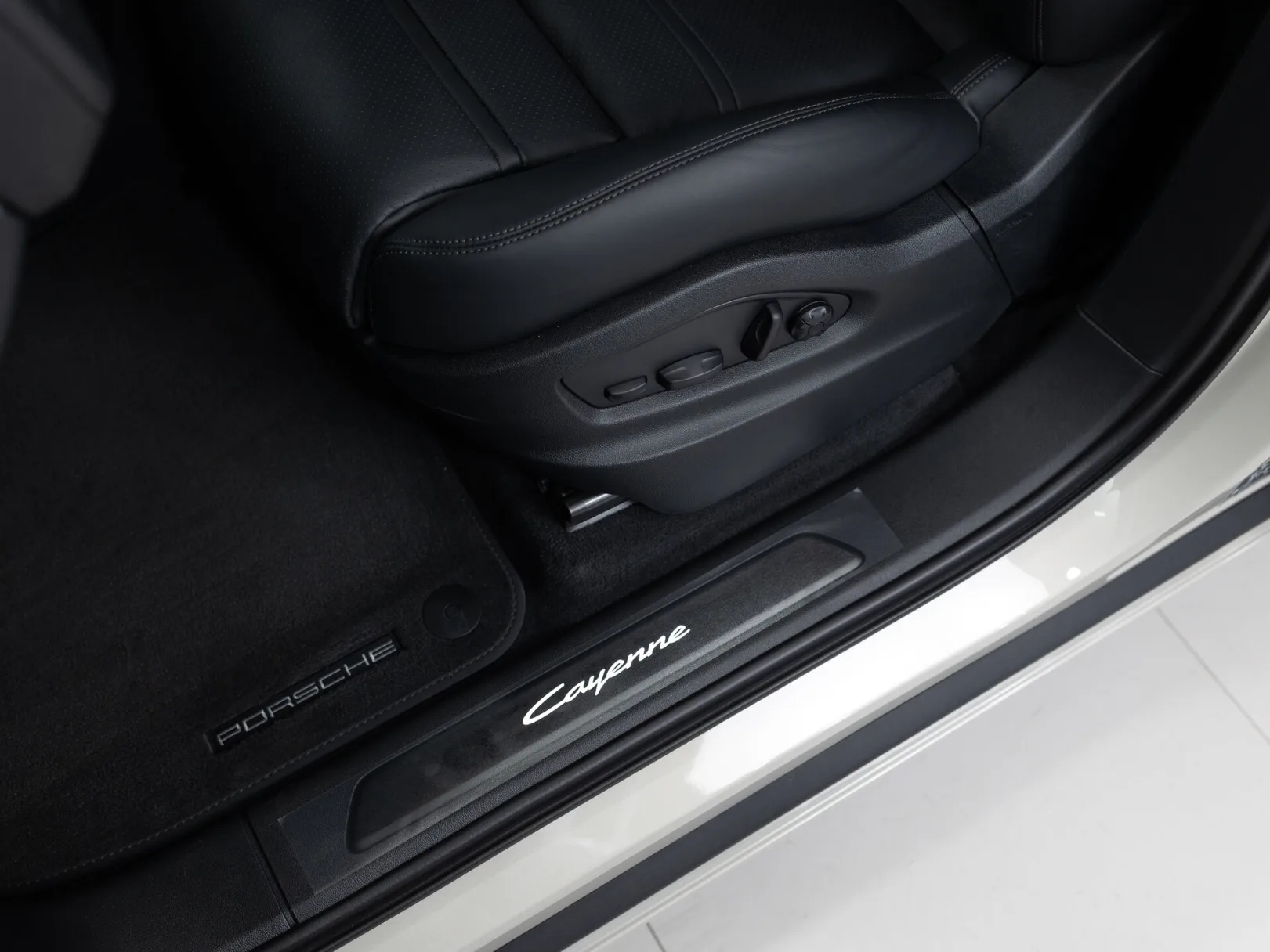 Porsche Cayenne Coupé III Рестайлинг, 2025 — экстерьер, фото 11