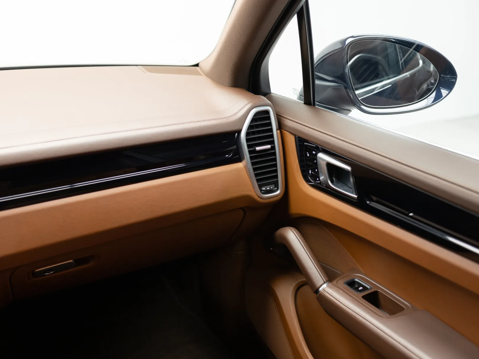 Porsche Cayenne Базовая III, 2018 — экстерьер, фото 16