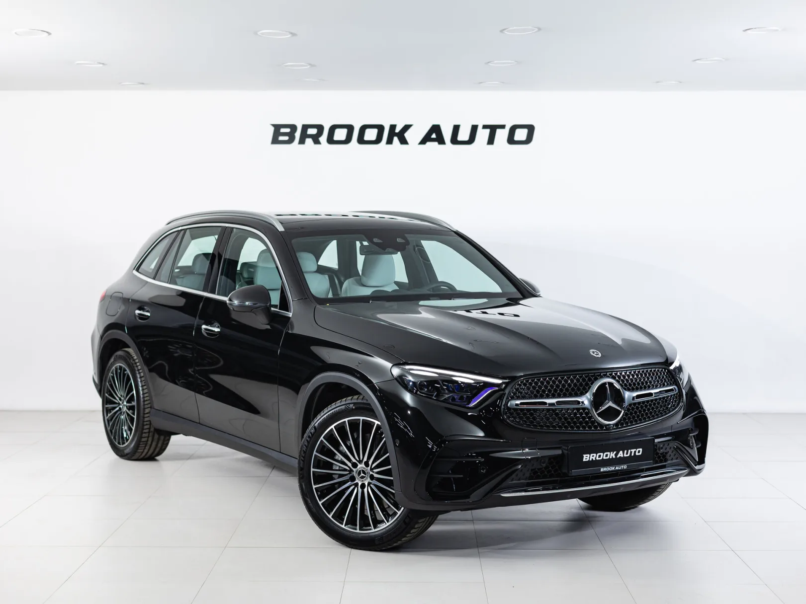 Mercedes-Benz GLC 300 4MATIC II (X254), 2025 — экстерьер, фото 3
