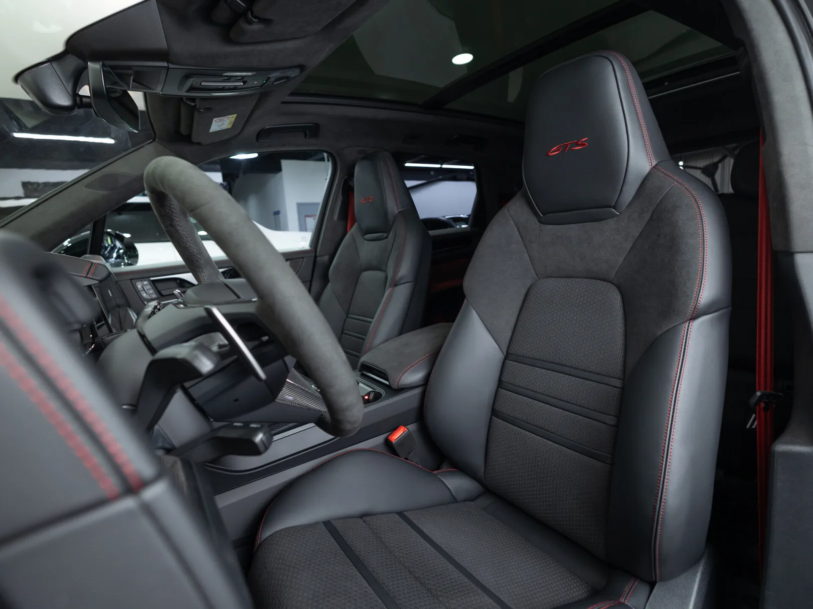 Porsche Cayenne GTS III Рестайлинг, 2025 — экстерьер, фото 10