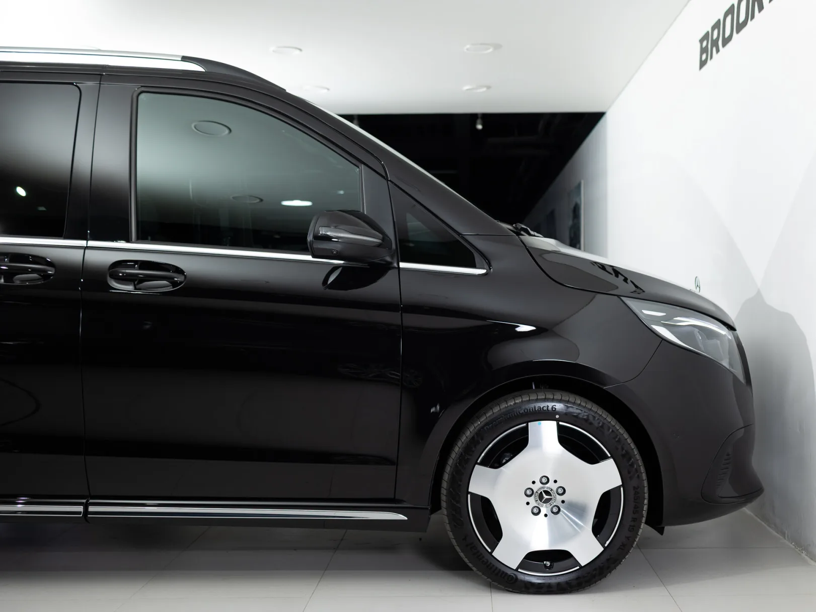 Mercedes-Benz V-Класс Exclusive III (W447) Рестайлинг 2, 2026 — экстерьер, фото 34