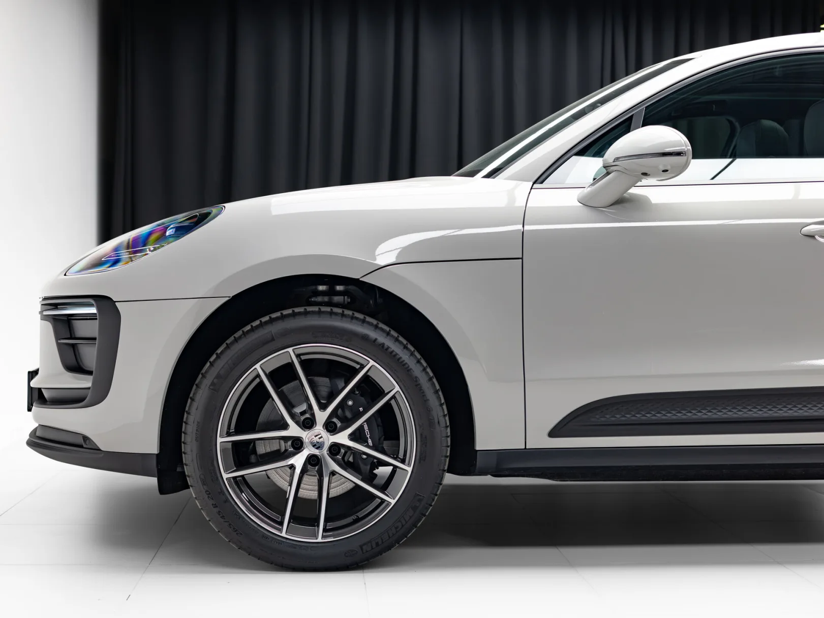 Porsche Macan Базовая I Рестайлинг 2, 2025 — экстерьер, фото 30