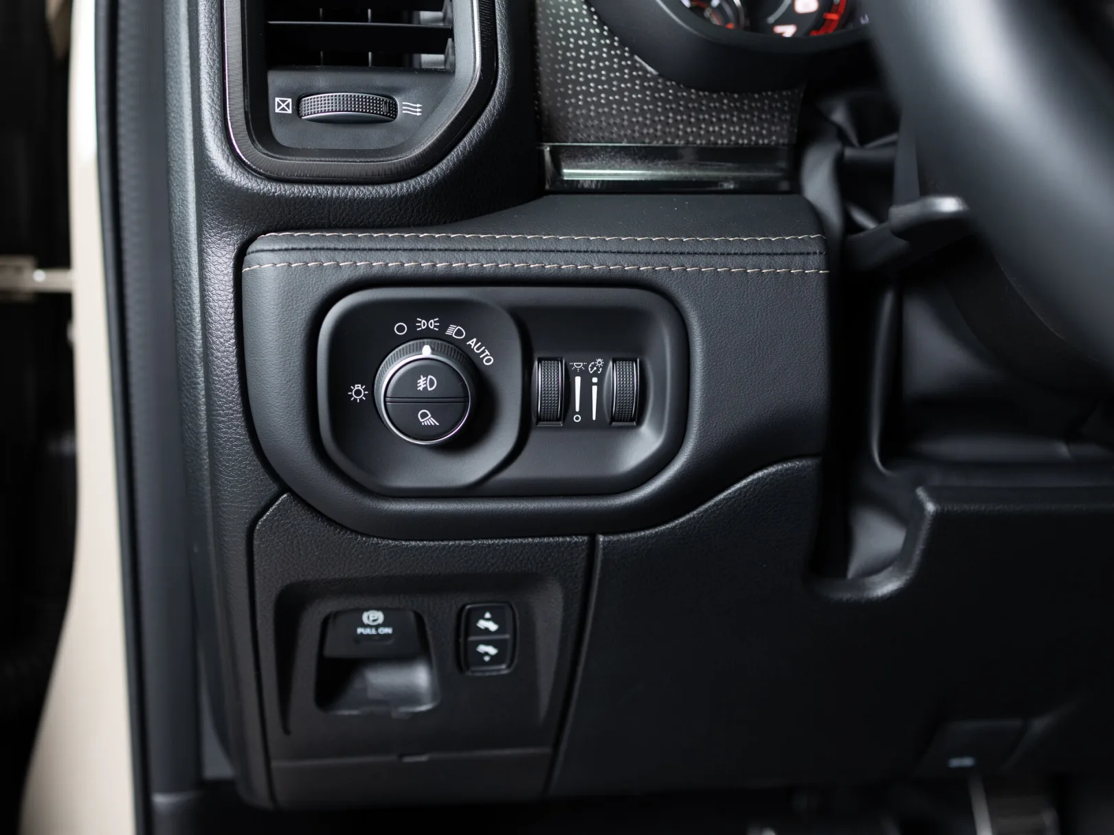 Ram 1500 TRX V, 2022 — экстерьер, фото 14