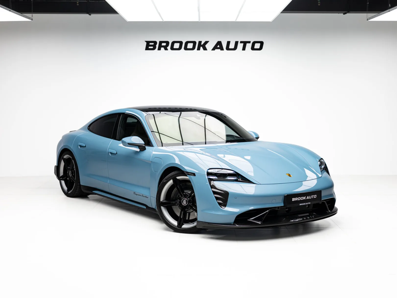 Porsche Taycan Turbo I, 2021 — экстерьер, фото 3