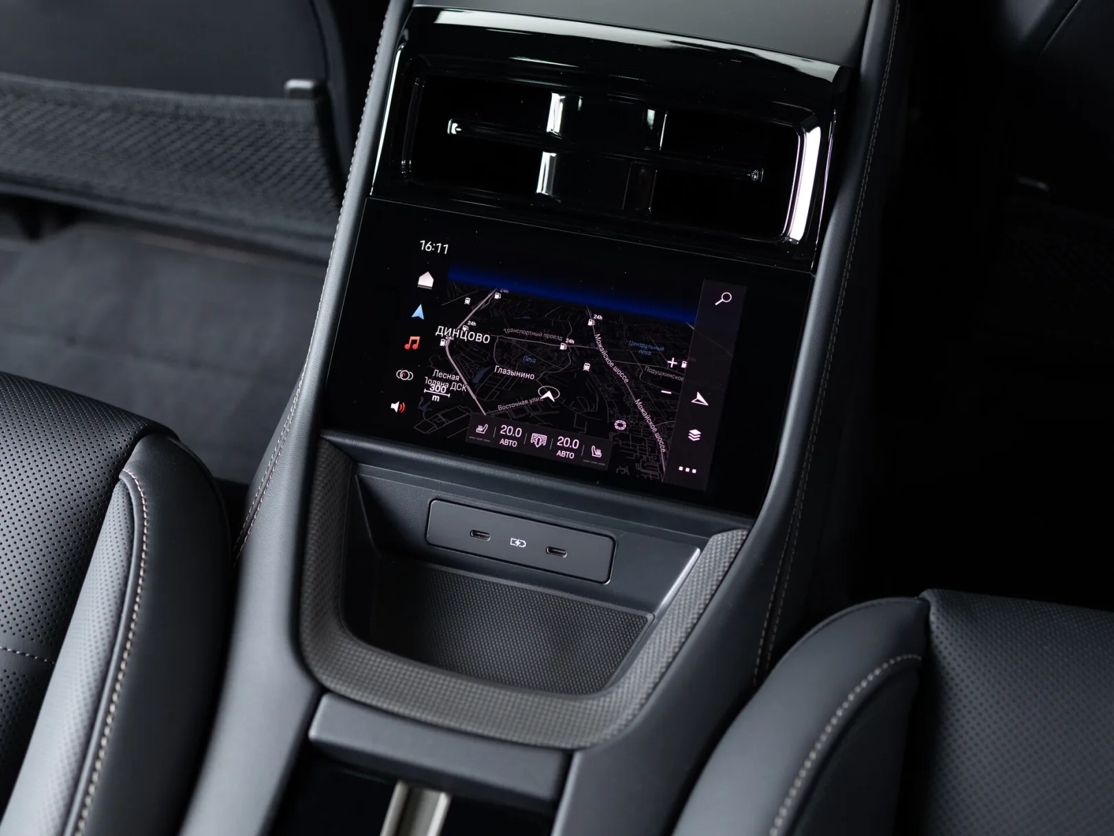 Porsche Panamera Turbo S E-Hybrid III, 2024 — экстерьер, фото 34