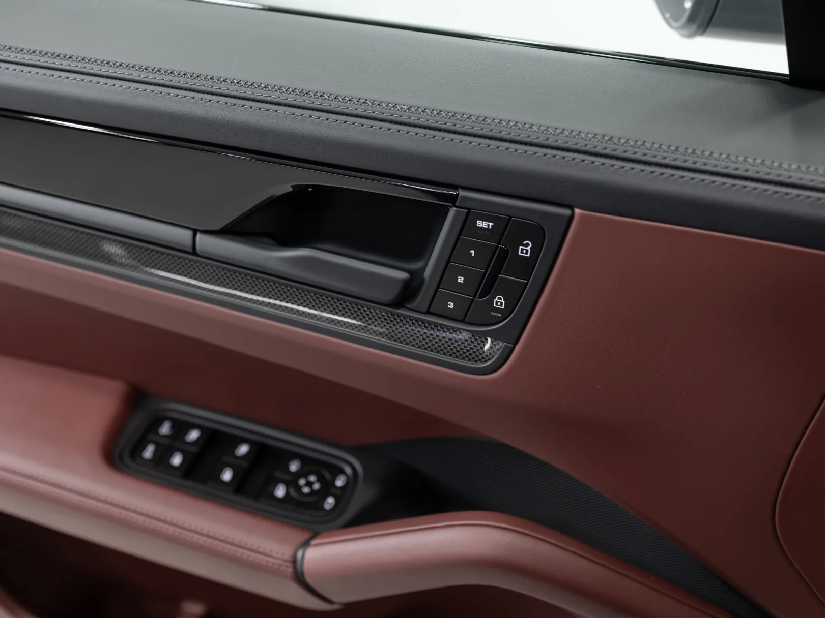 Porsche Cayenne GTS III Рестайлинг, 2026 — экстерьер, фото 9