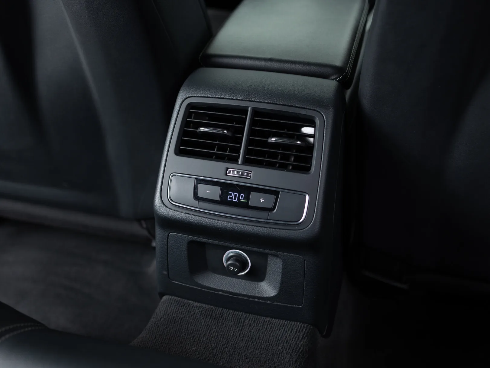 Audi A4 40 TDI quattro S tronic V (B9), 2018 — экстерьер, фото 22