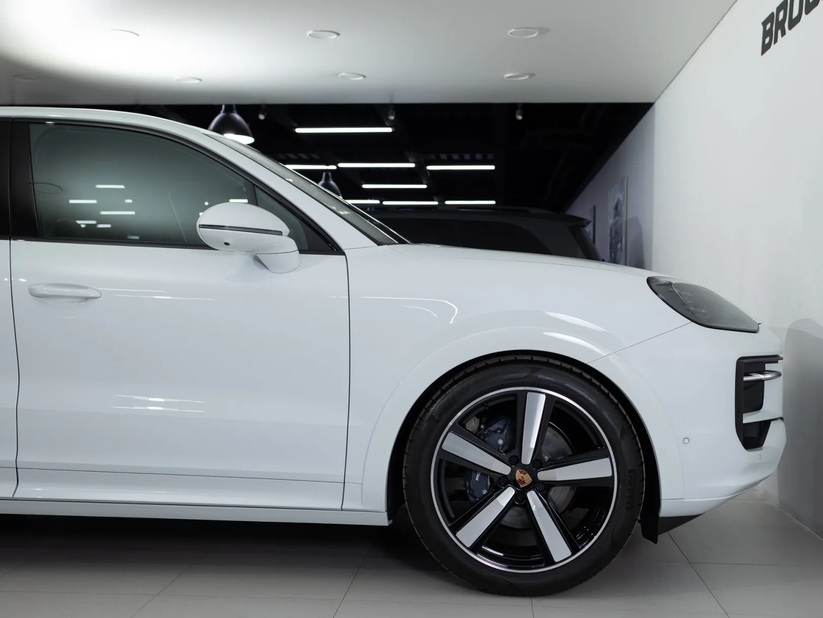 Porsche Cayenne Базовая III Рестайлинг, 2026 — экстерьер, фото 34