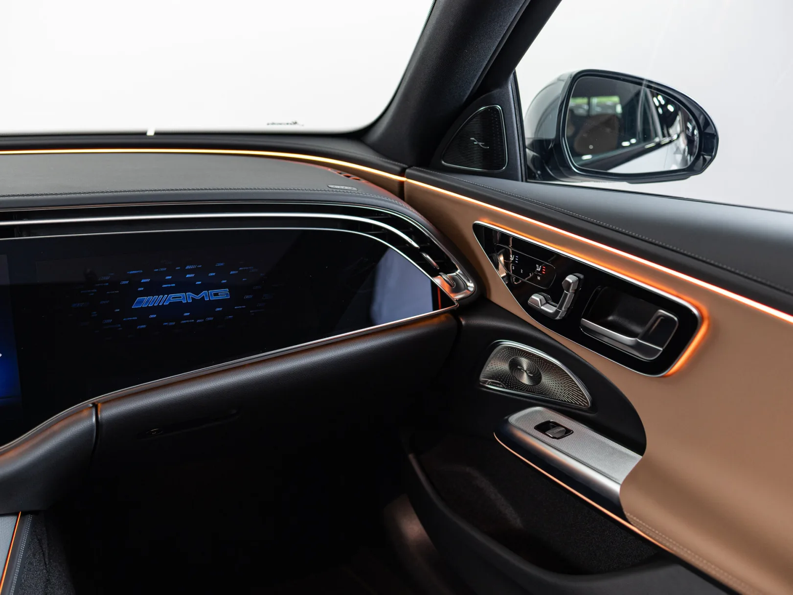 Mercedes-Benz E-Класс AMG E 53 4MATIC+ VI (W214), 2025 — экстерьер, фото 23