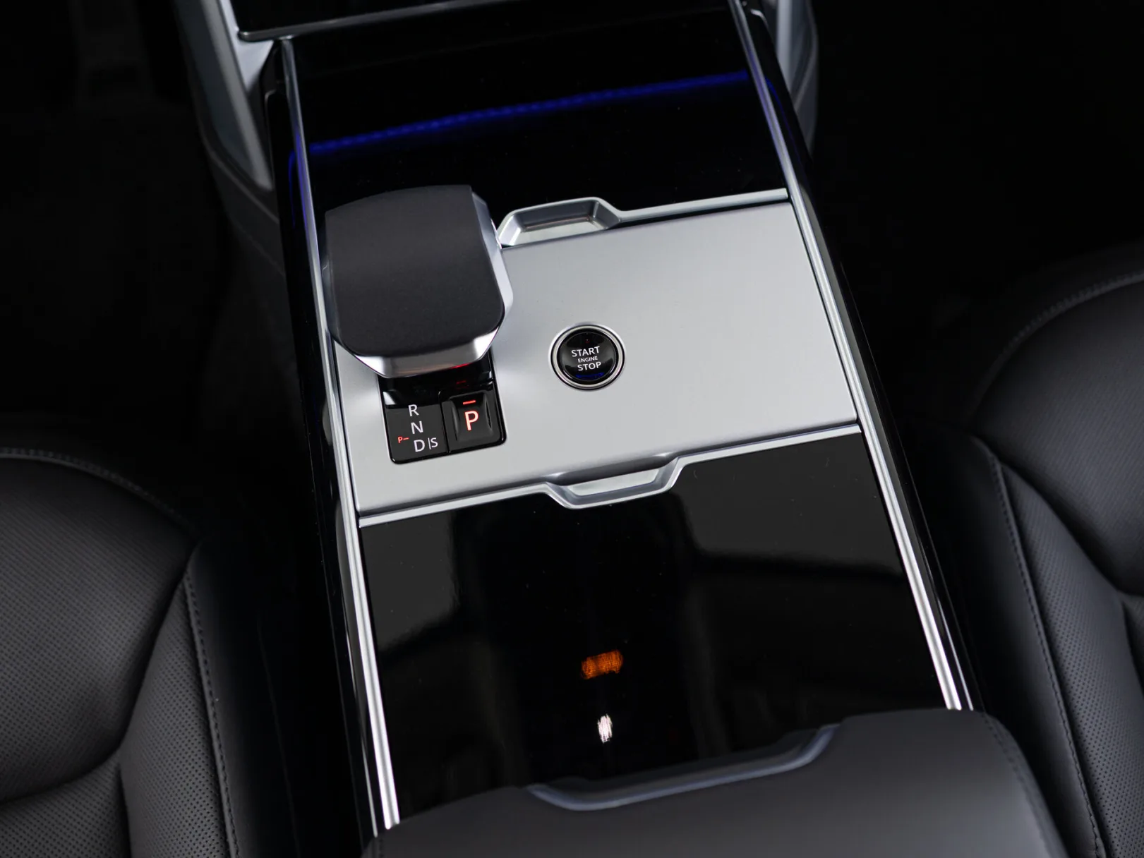 Land Rover Range Rover SE (USA) V, 2025 — экстерьер, фото 17