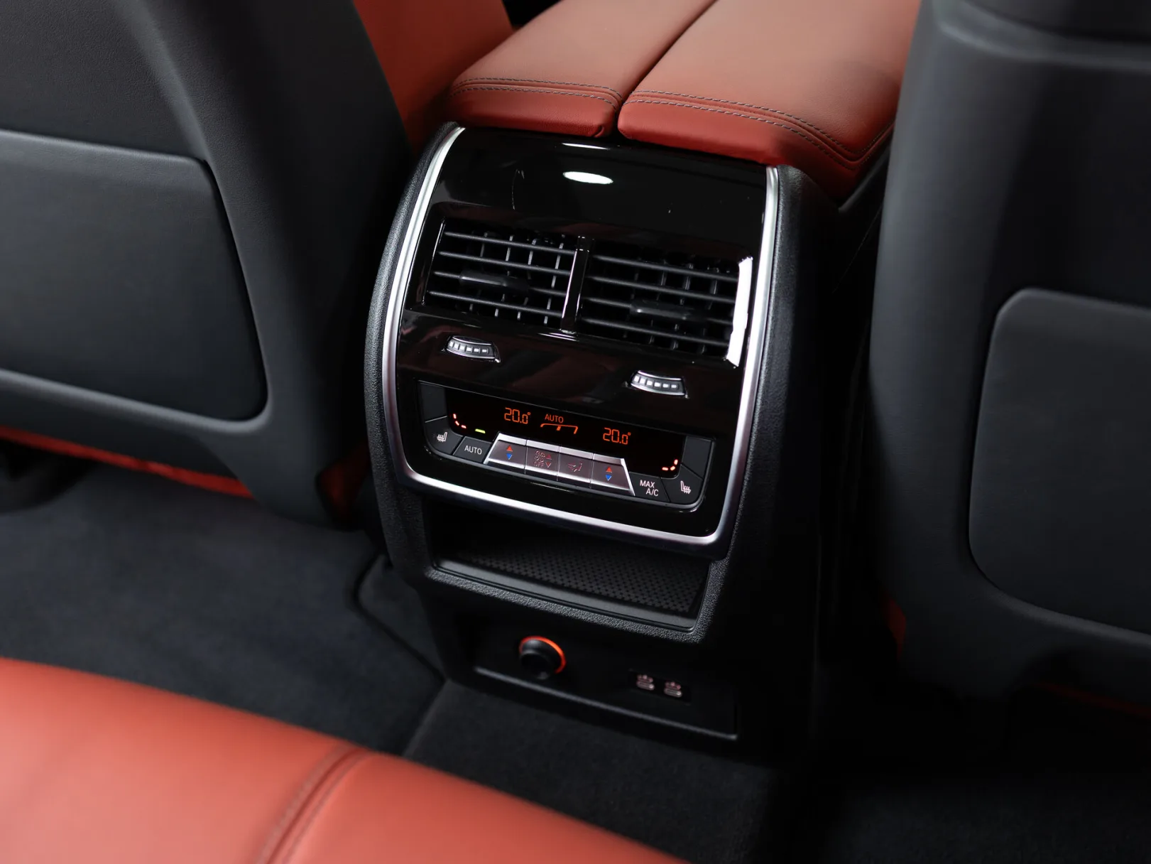 BMW X5 M Competition III (F95) Рестайлинг, 2024 — экстерьер, фото 28