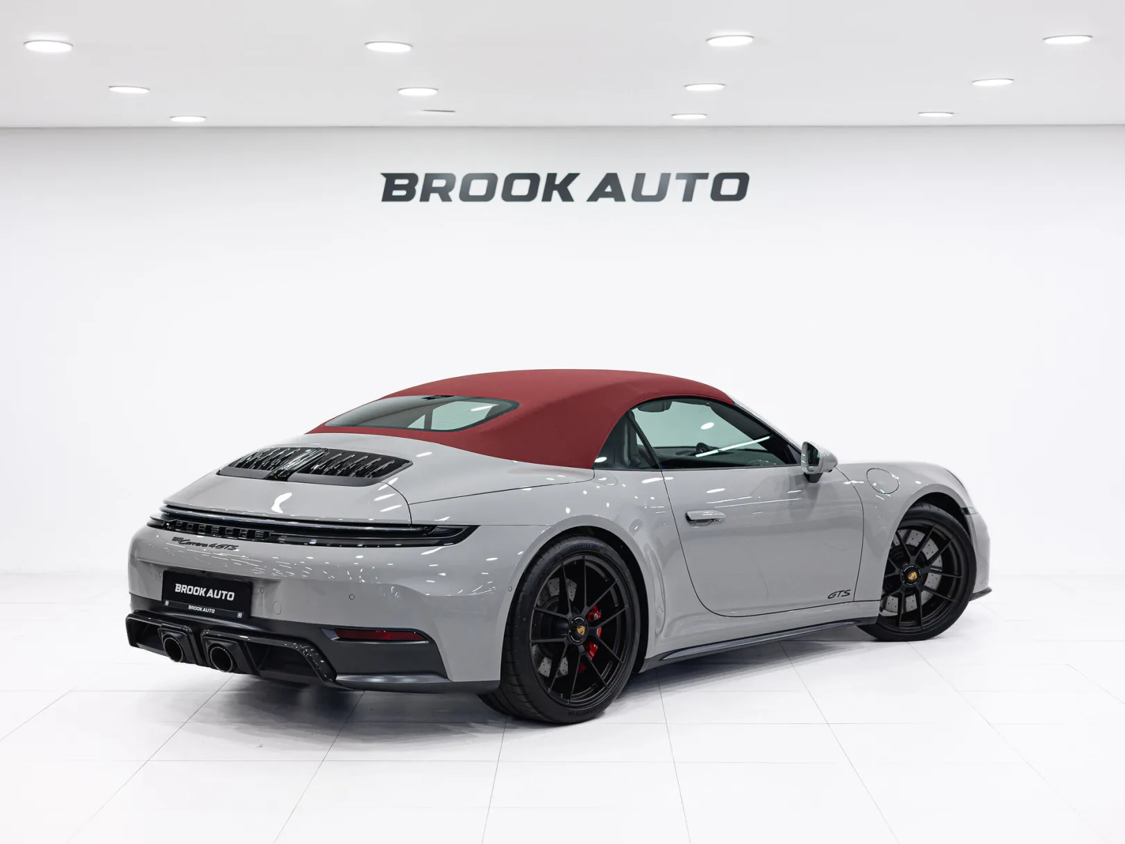 Porsche 911 Carrera 4 GTS VIII (992) Рестайлинг, 2025 — экстерьер, фото 8