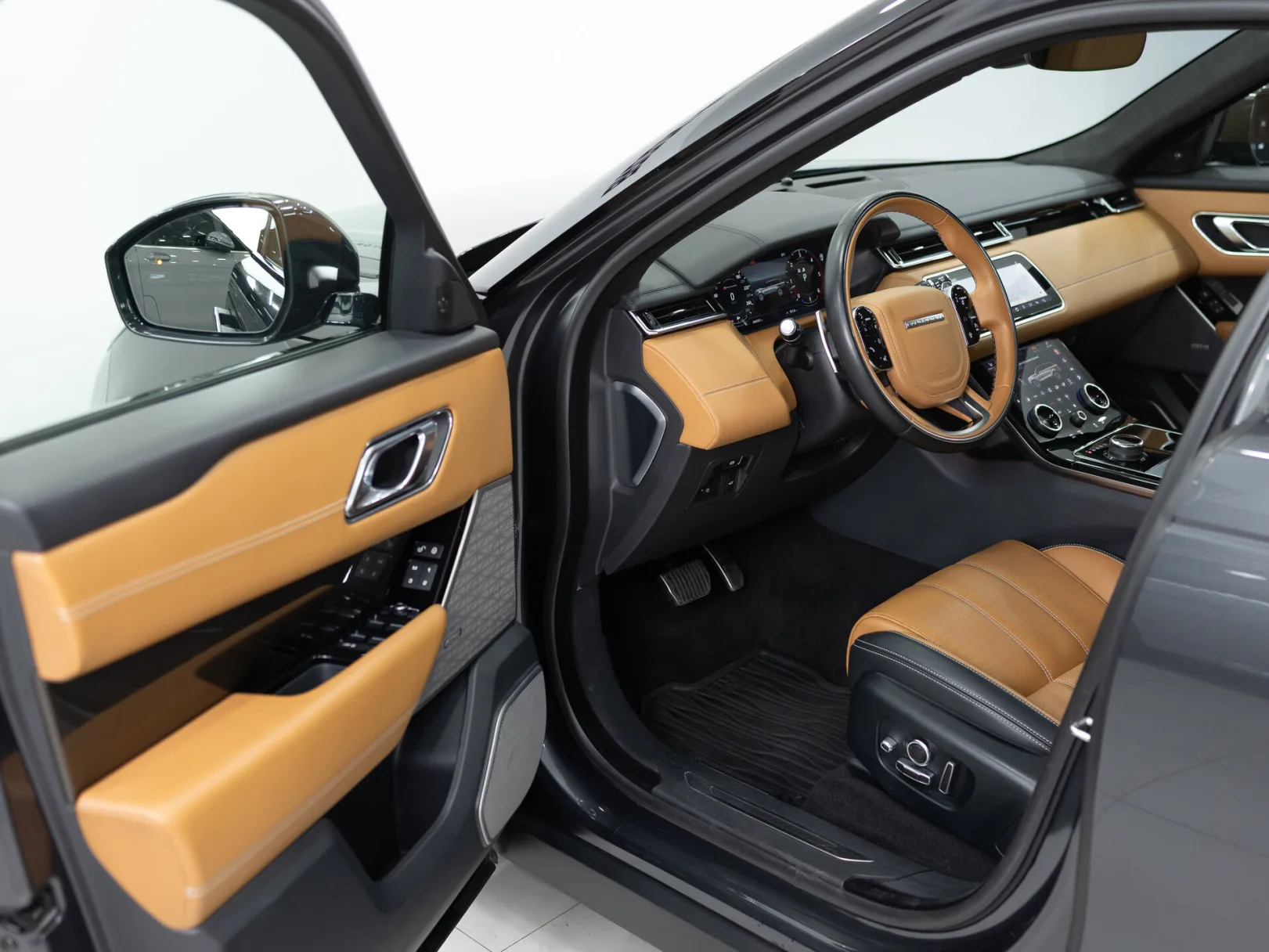 Land Rover Range Rover Velar R-Dynamic HSE I, 2018 — экстерьер, фото 7
