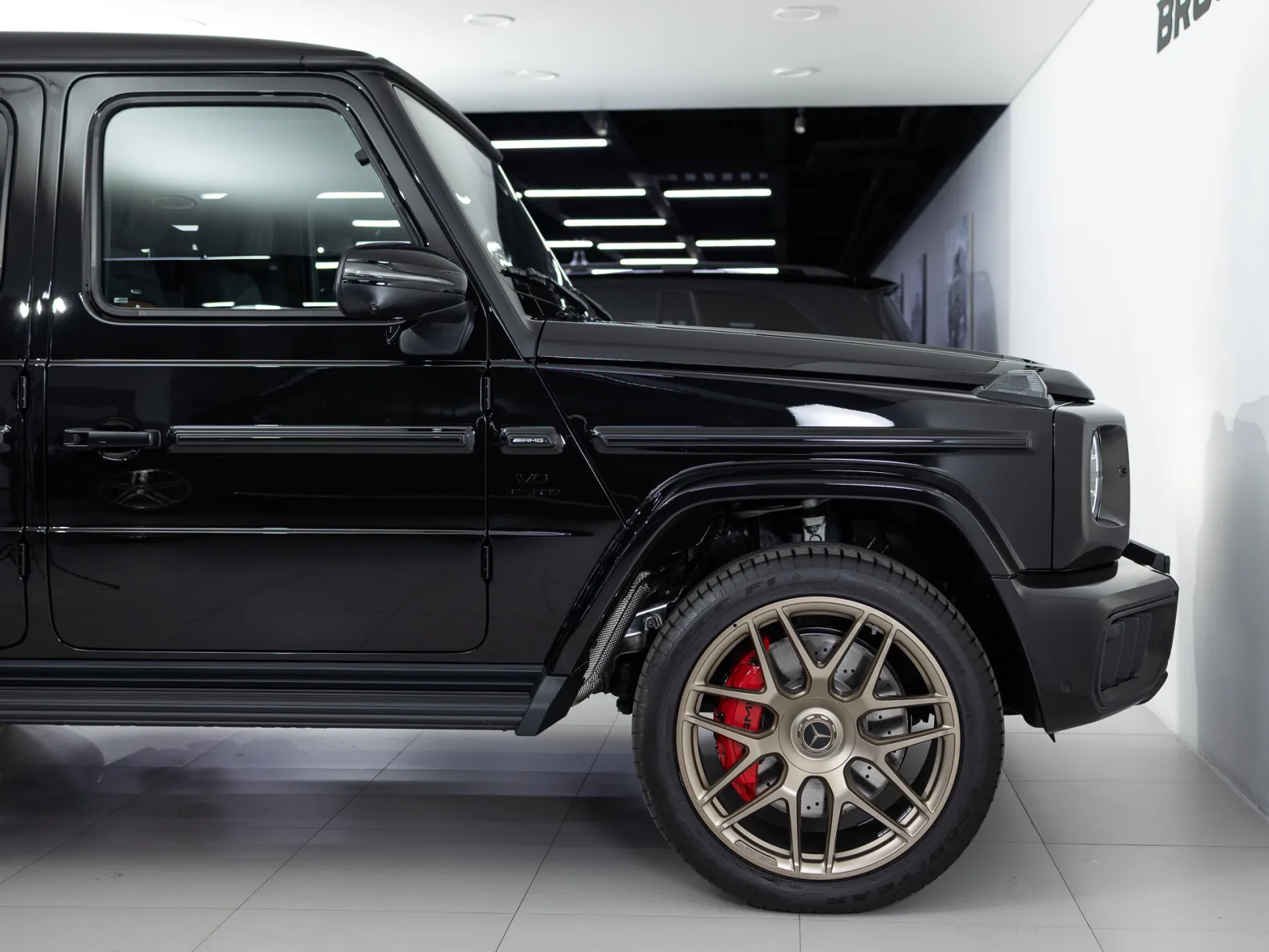 Mercedes-Benz G-Класс AMG G 63 II (W465) Рестайлинг, 2025 — экстерьер, фото 39