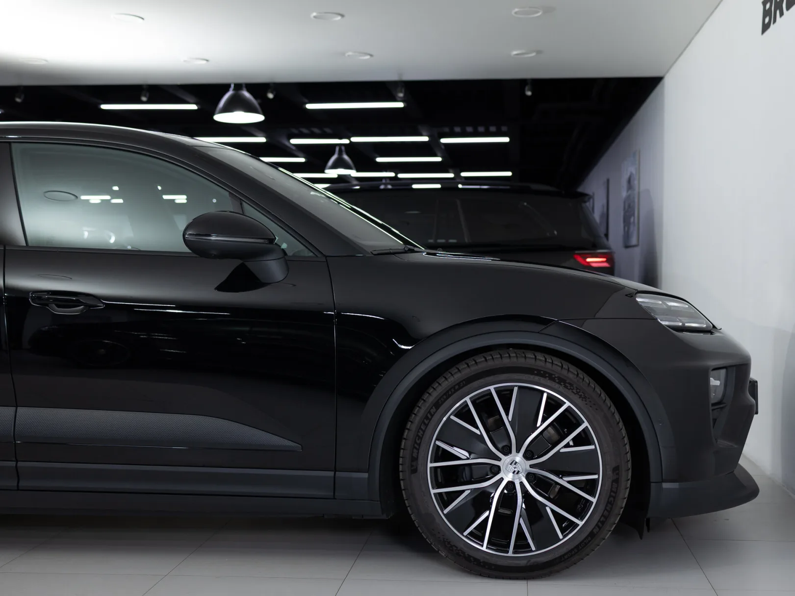 Porsche Macan Electric II, 2025 — экстерьер, фото 34