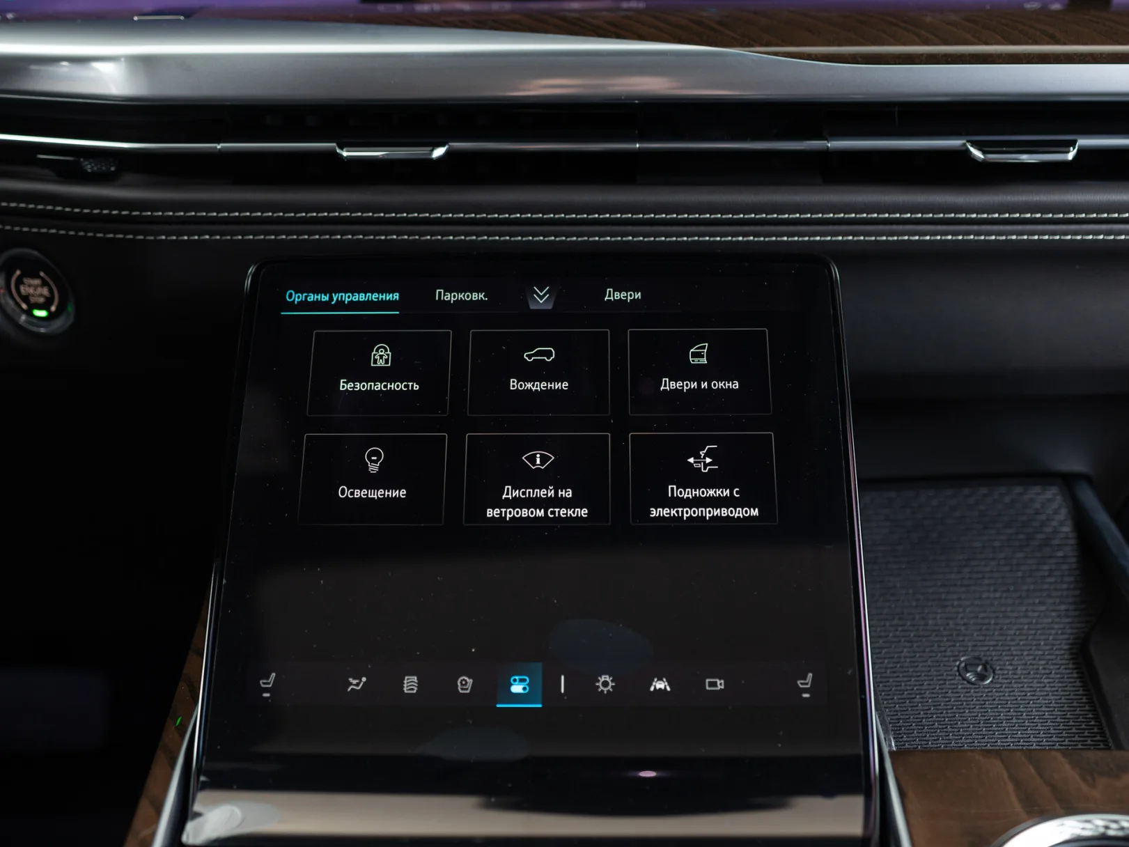 Cadillac Escalade Sport Platinum V Рестайлинг, 2025 — экстерьер, фото 25