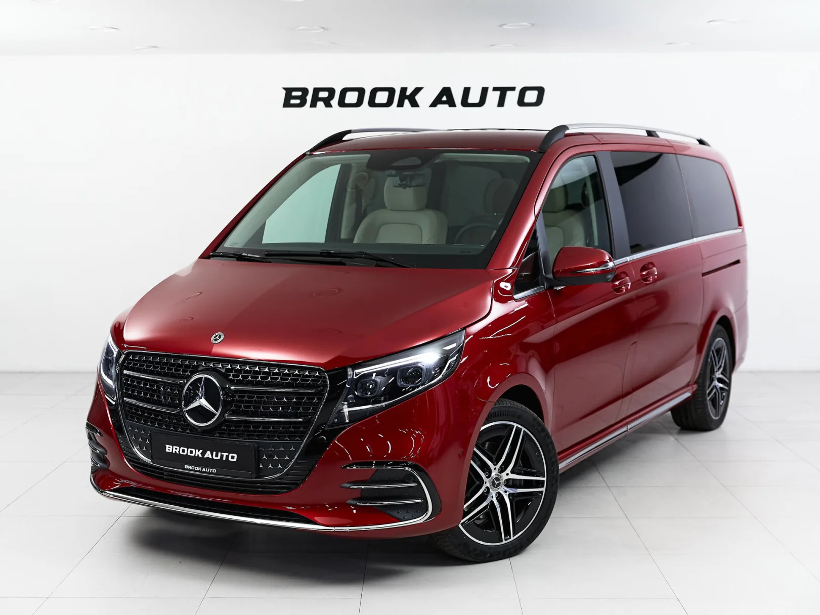 Mercedes-Benz V-Класс Exclusive AMG Line III (W447) Рестайлинг 2, 2024 — экстерьер, фото 1