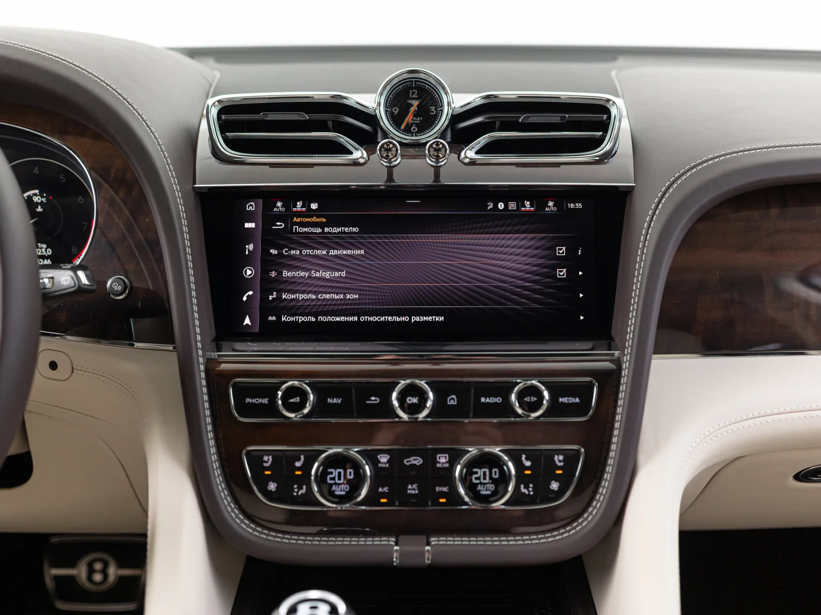 Bentley Bentayga Individual I Рестайлинг, 2022 — экстерьер, фото 29