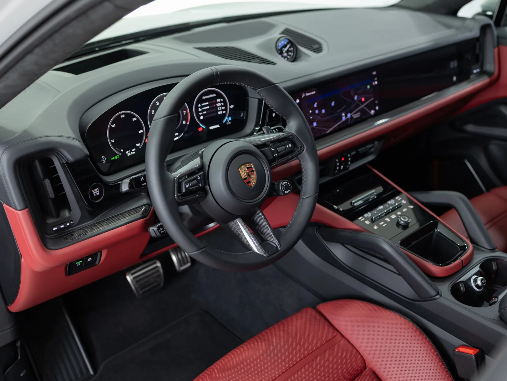 Porsche Cayenne GTS Coupé III Рестайлинг, 2025 — экстерьер, фото 10