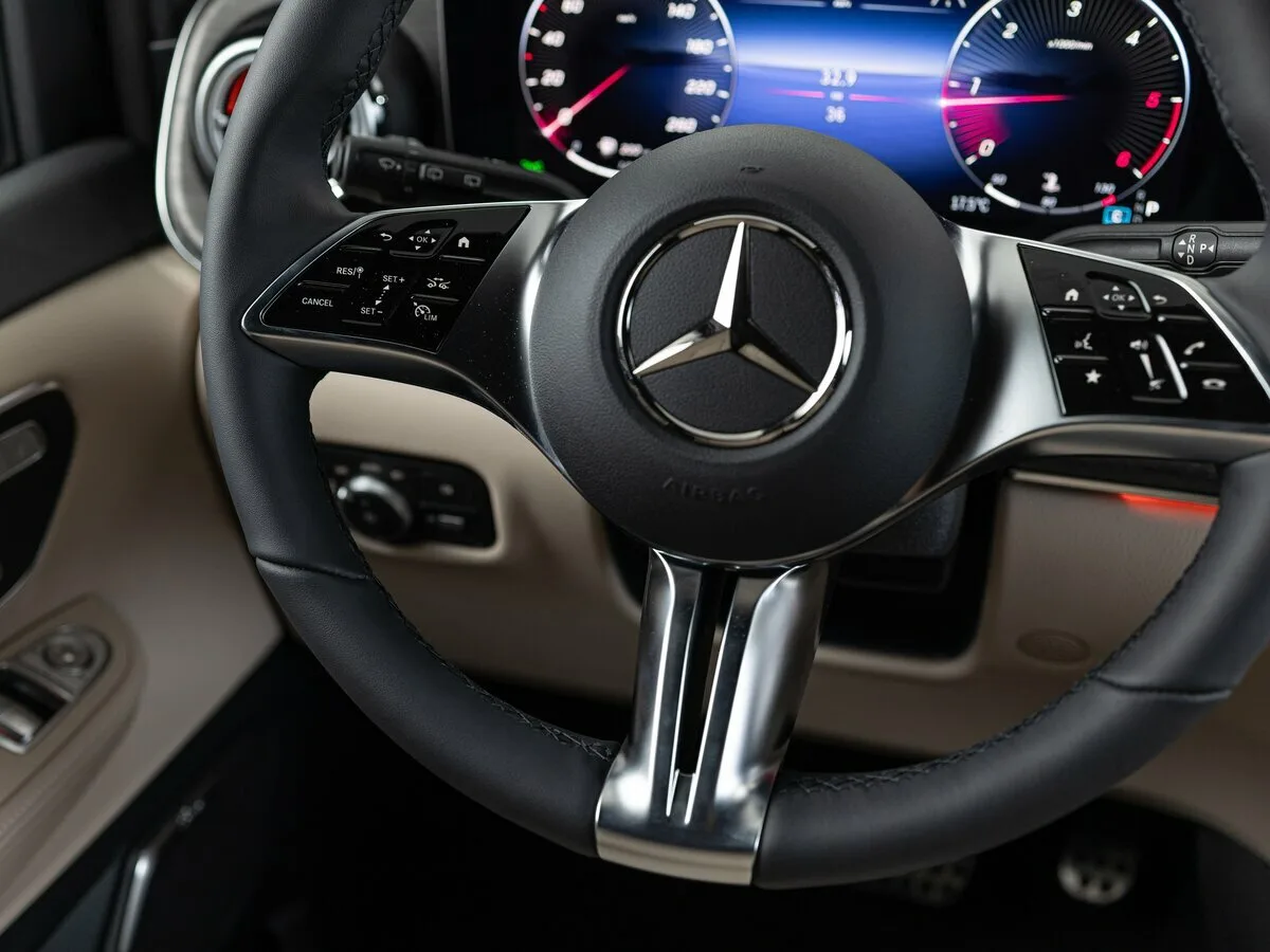 Mercedes-Benz V-Класс Exclusive III (W447) Рестайлинг 2, 2026 — экстерьер, фото 17