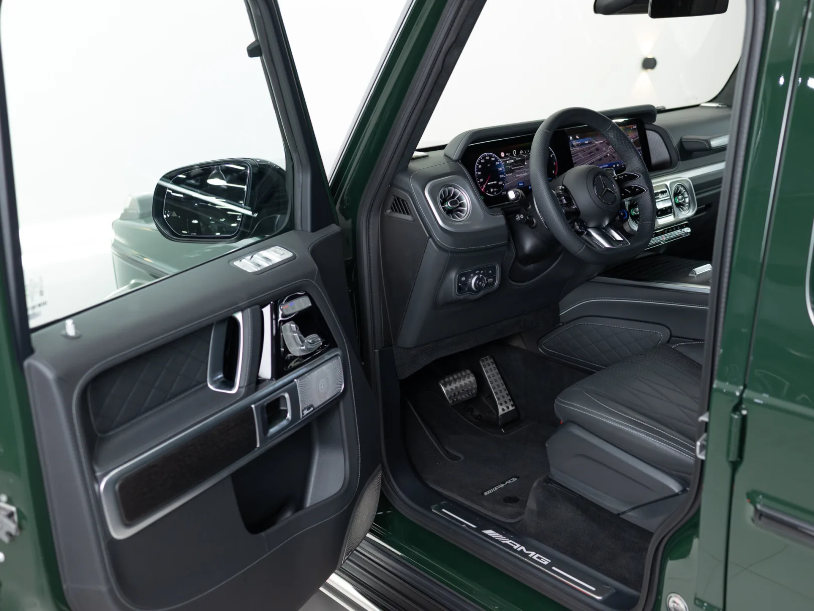Mercedes-Benz G-Класс AMG G 63 II (W465) Рестайлинг, 2025 — экстерьер, фото 7