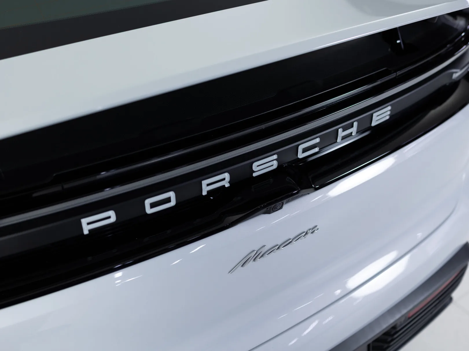 Porsche Macan Electric II, 2025 — экстерьер, фото 34