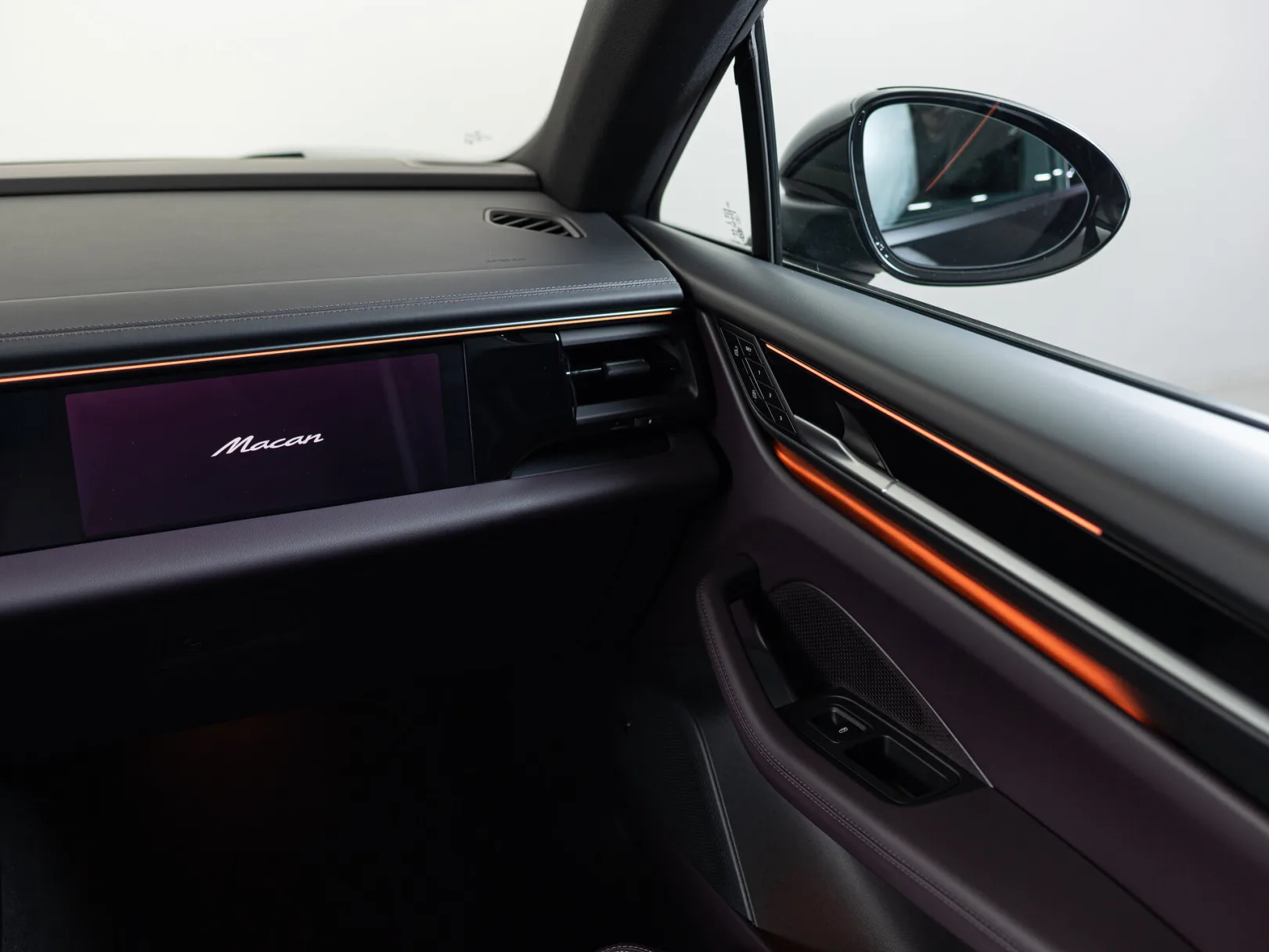 Porsche Macan Electric II, 2025 — экстерьер, фото 19