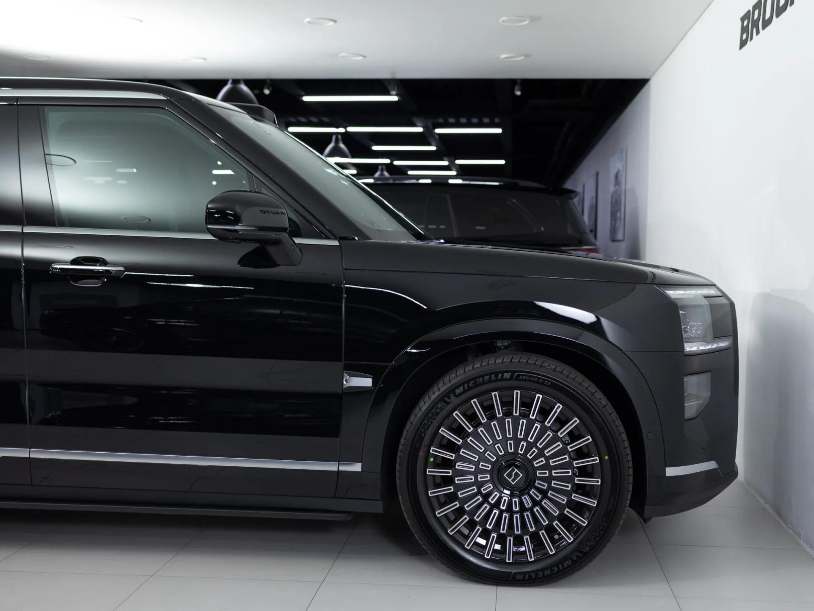 Zeekr 9X Max (6 seats) I, 2025 — экстерьер, фото 35