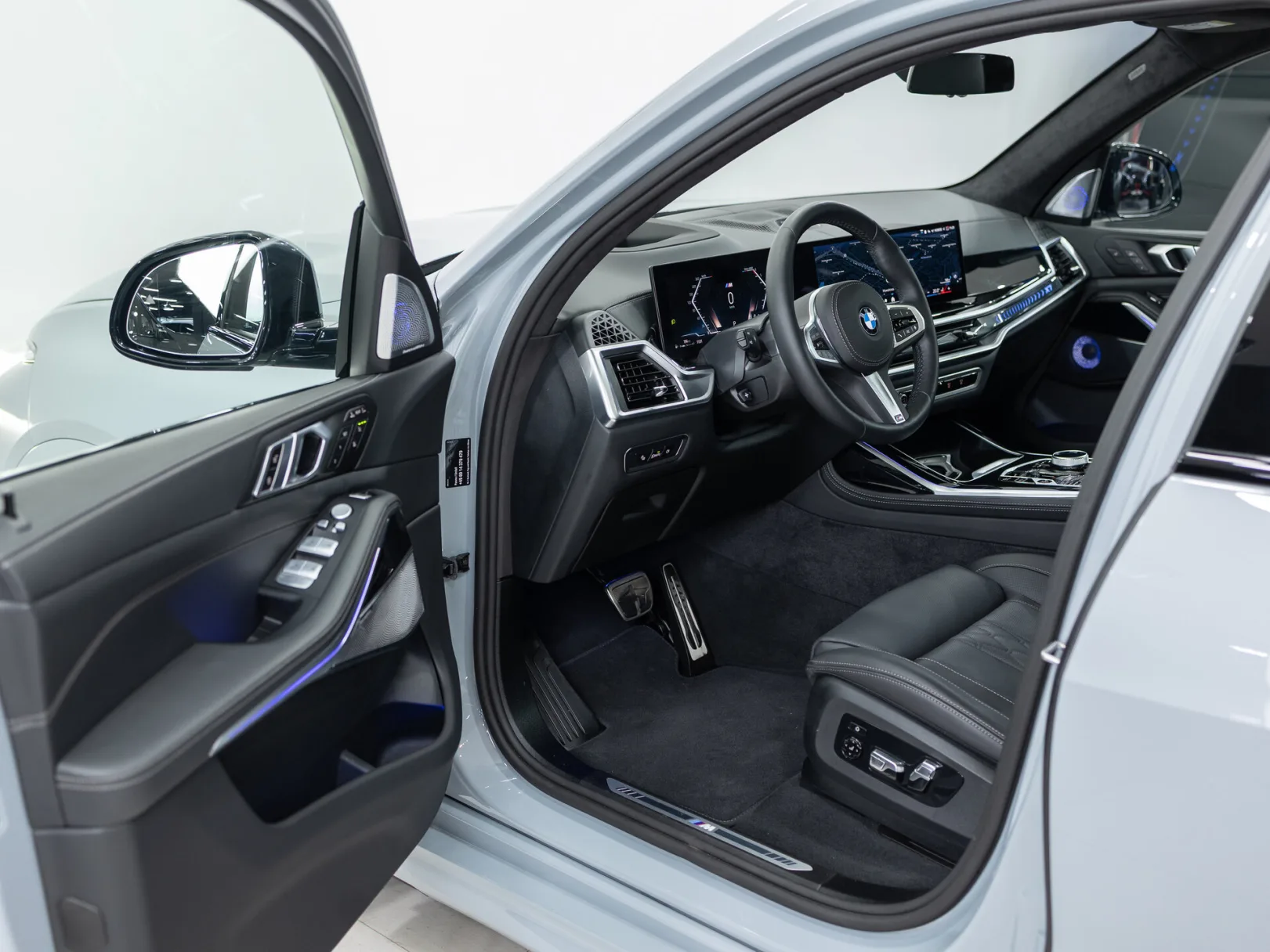 BMW X7 xDrive40d M Sport Pro I (G07) Рестайлинг, 2025 — экстерьер, фото 7