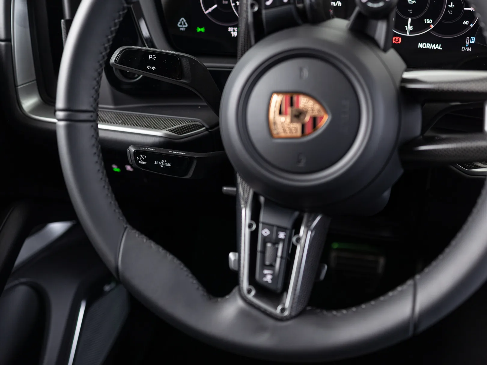 Porsche Cayenne GTS Coupé III Рестайлинг, 2025 — экстерьер, фото 16