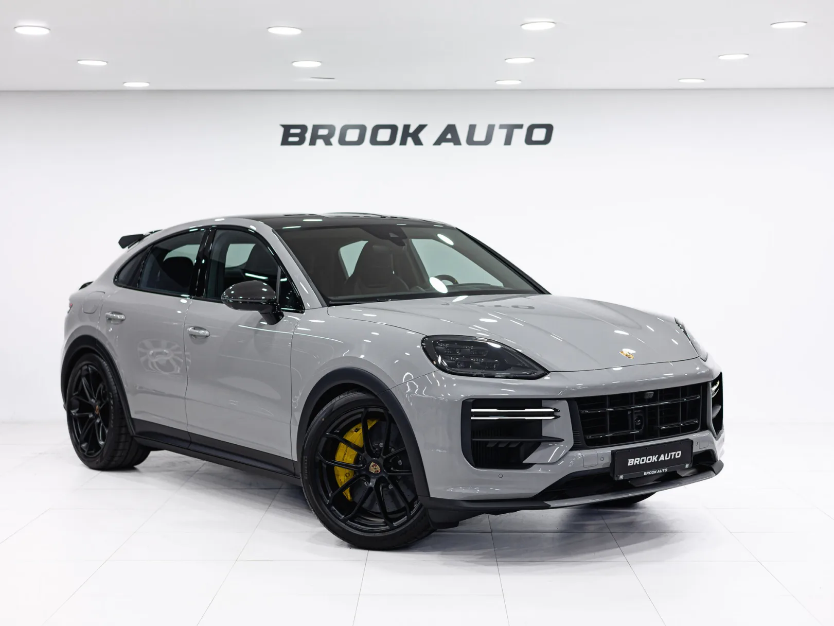 Porsche Cayenne Turbo GT III Рестайлинг, 2025 — экстерьер, фото 3