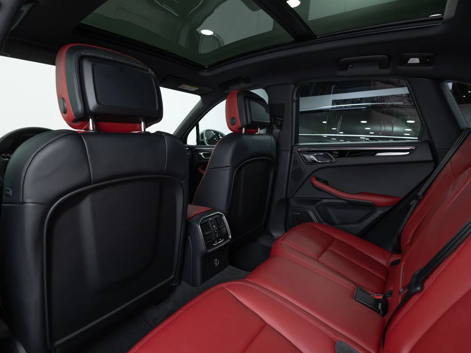 Porsche Macan T I Рестайлинг 2, 2025 — экстерьер, фото 24