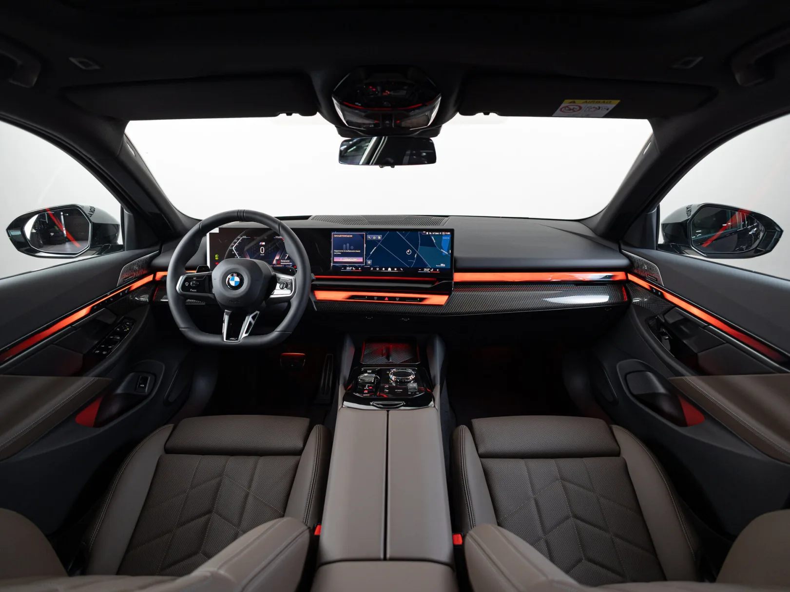 BMW 5 серии 520d xDrive VIII (G60/G61/G68), 2025 — экстерьер, фото 29