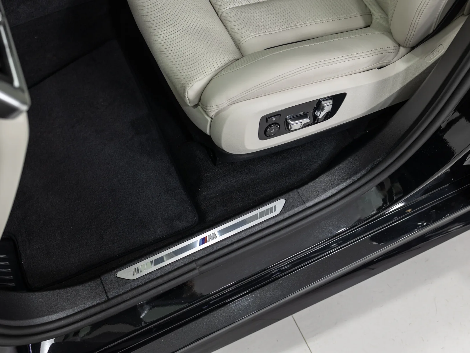 BMW X5 xDrive40d M Sport Pro IV (G05/G18) Рестайлинг, 2025 — экстерьер, фото 13